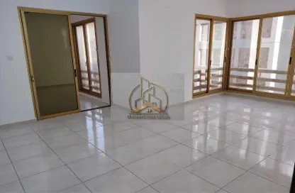 Apartment - 3 Bedrooms - 2 Bathrooms for rent in Corniche Road - Abu Dhabi