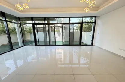 Villa - 3 Bedrooms - 5 Bathrooms for sale in Rochester - DAMAC Hills - Dubai