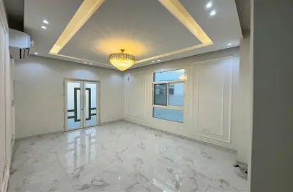 Villa - 5 Bedrooms - 7 Bathrooms for rent in Smart Tower 1 - Al Amerah - Ajman