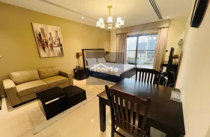 Apartment - Studio - 1 Bathroom for rent in Elite Downtown Residence - Downtown Dubai - Dubai