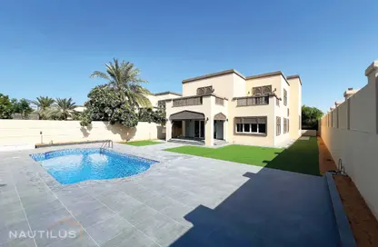 Villa - 4 Bedrooms - 6 Bathrooms for sale in Regional - Jumeirah Park - Dubai