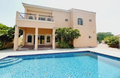 Villa - 5 Bedrooms - 7 Bathrooms for rent in The Centro - The Villa - Dubai