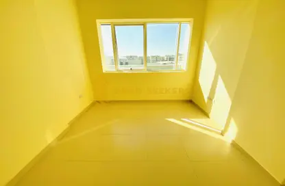 Apartment - 2 Bedrooms - 2 Bathrooms for rent in Shabiya 12 - Shabiya - Mussafah - Abu Dhabi