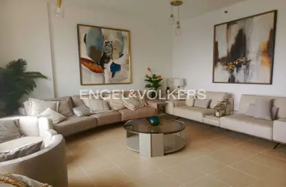 Apartment - 2 Bedrooms - 3 Bathrooms for rent in Rimal 2 - Rimal - Jumeirah Beach Residence - Dubai