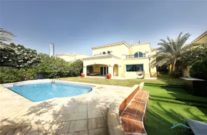 Villa - 4 Bedrooms - 5 Bathrooms for rent in Legacy - Jumeirah Park - Dubai