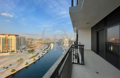 Apartment - 2 Bedrooms - 3 Bathrooms for sale in The View - Al Raha Beach - Abu Dhabi