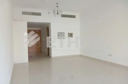 Apartment - Studio - 1 Bathroom for rent in Pulse Smart Residence - Jumeirah Village Circle - Dubai