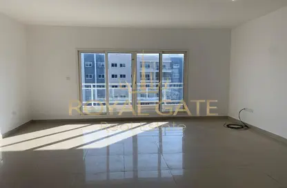 Apartment - 2 Bedrooms - 3 Bathrooms for sale in Tower 10 - Al Reef Downtown - Al Reef - Abu Dhabi