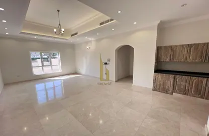 Villa - 6 Bedrooms - 6 Bathrooms for rent in Umm Suqeim 1 Villas - Umm Suqeim 1 - Umm Suqeim - Dubai