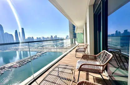 Apartment - 2 Bedrooms - 2 Bathrooms for rent in Marina Vista - EMAAR Beachfront - Dubai Harbour - Dubai