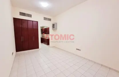 Apartment - 1 Bathroom for rent in Dunes Village - Dubai Investment Park (DIP) - Dubai