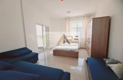 Apartment - 1 Bedroom - 1 Bathroom for rent in AlFalah - Muwaileh Commercial - Sharjah