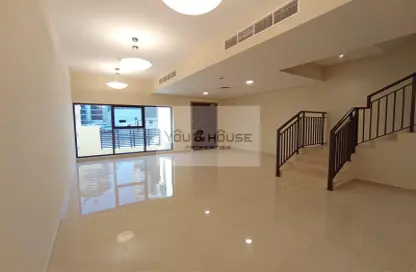 Villa - 3 Bedrooms - 5 Bathrooms for rent in District 16 - Jumeirah Village Circle - Dubai