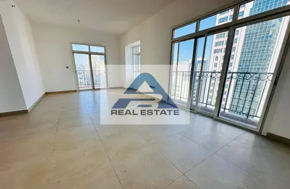 Apartment - 3 Bedrooms - 4 Bathrooms for rent in Hamdan Street - Abu Dhabi