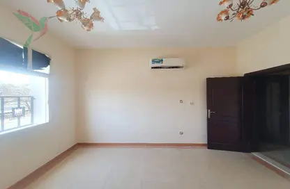 Apartment - 1 Bedroom - 1 Bathroom for rent in Hai Al Qalaa - Al Jaheli - Al Ain