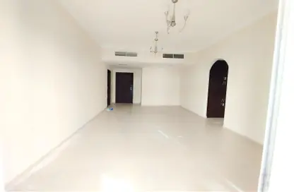 Apartment - 2 Bedrooms - 2 Bathrooms for rent in Muwaileh 29 Building - Muwaileh - Sharjah