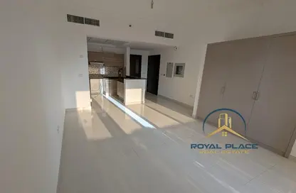 Apartment - 1 Bathroom for rent in Spanish Tower - Dubai Sports City - Dubai