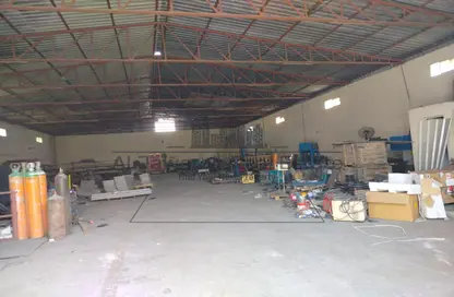 Warehouse - Studio - 1 Bathroom for rent in Old Industrial Area - Umm Al Quwain