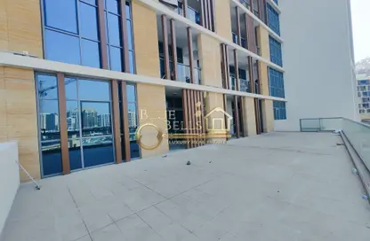 Apartment - 3 Bedrooms - 5 Bathrooms for sale in Dubai Wharf Tower 3 - Culture Village - Dubai