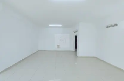 Apartment - 3 Bedrooms - 4 Bathrooms for rent in Al Majaz 3 - Al Majaz - Sharjah