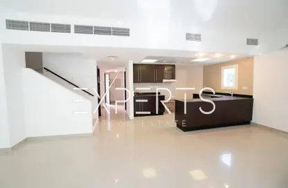 Villa - 4 Bedrooms - 5 Bathrooms for sale in Contemporary Style - Al Reef Villas - Al Reef - Abu Dhabi