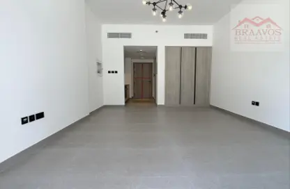 Apartment - 1 Bathroom for rent in Oxford Terraces - District 11 - Jumeirah Village Circle - Dubai