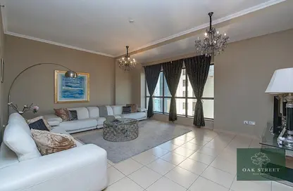 Apartment - 2 Bedrooms - 3 Bathrooms for rent in Rimal 1 - Rimal - Jumeirah Beach Residence - Dubai