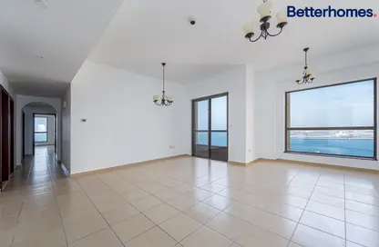 Apartment - 3 Bedrooms - 4 Bathrooms for rent in Rimal 6 - Rimal - Jumeirah Beach Residence - Dubai