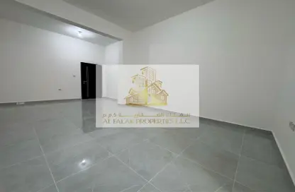 Apartment - Studio - 1 Bathroom for rent in Al Danah - Abu Dhabi