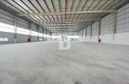 Warehouse - Studio for rent in Saih Shuaib 3 - Dubai Industrial City - Dubai