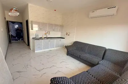 Apartment - 1 Bathroom for rent in Al Mowaihat 1 - Al Mowaihat - Ajman