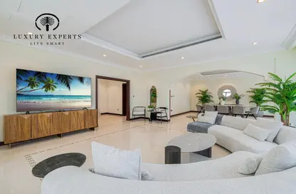 Villa - 5 Bedrooms - 5 Bathrooms for rent in Garden Homes Frond M - Garden Homes - Palm Jumeirah - Dubai