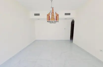 Apartment - 1 Bedroom - 3 Bathrooms for rent in Muwaileh Commercial - Sharjah