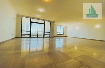 Apartment - 3 Bedrooms - 4 Bathrooms for rent in Al Hana Tower - Al Khalidiya - Abu Dhabi