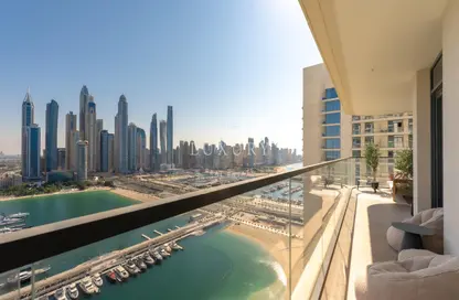 Apartment - 3 Bedrooms - 4 Bathrooms for sale in Marina Vista - EMAAR Beachfront - Dubai Harbour - Dubai