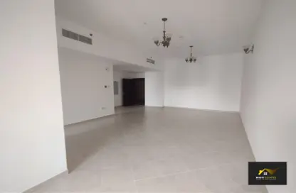 Apartment - 3 Bedrooms - 4 Bathrooms for rent in Al Shafar Tower - Barsha Heights (Tecom) - Dubai