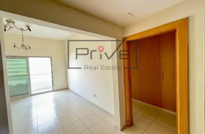 Apartment - 1 Bedroom - 2 Bathrooms for rent in Axis Residence 6 - Axis Residence - Dubai Silicon Oasis - Dubai