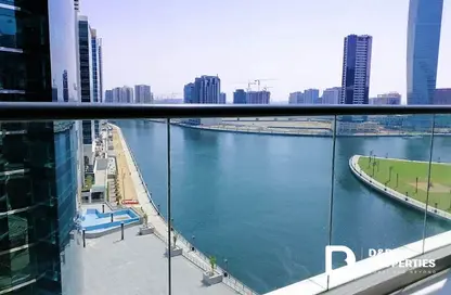 Apartment - 1 Bathroom for sale in Bay's Edge - Business Bay - Dubai