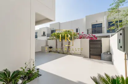 Townhouse - 3 Bedrooms - 3 Bathrooms for sale in Noor Townhouses - Town Square - Dubai