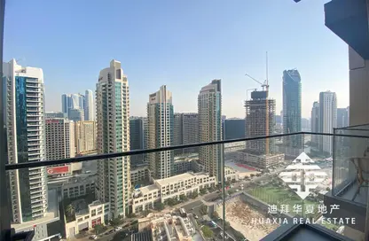 Apartment - 2 Bedrooms - 2 Bathrooms for rent in Burj Royale - Downtown Dubai - Dubai