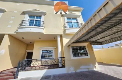 Villa - 4 Bedrooms - 5 Bathrooms for rent in Al Sabkha - Al Riqqa - Sharjah