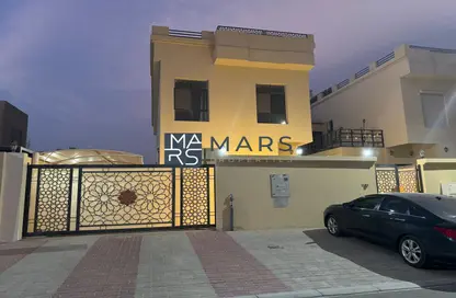 Villa - 5 Bedrooms - 7 Bathrooms for rent in Hoshi 1 - Hoshi - Al Badie - Sharjah