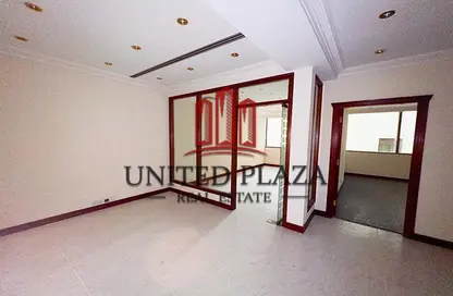 Office Space - Studio - 1 Bathroom for rent in Al Dhabi Tower - Al Danah - Abu Dhabi