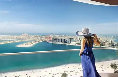 Apartment - 1 Bedroom - 1 Bathroom for sale in Seapoint - EMAAR Beachfront - Dubai Harbour - Dubai