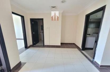 Apartment - 2 Bedrooms - 1 Bathroom for rent in Muwaileh 29 Building - Muwaileh - Sharjah