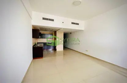 Apartment - 1 Bathroom for rent in Frankfurt Sports Tower - Dubai Sports City - Dubai