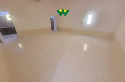 Apartment - 1 Bathroom for rent in Mohamed Bin Zayed Centre - Mohamed Bin Zayed City - Abu Dhabi