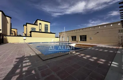 Villa - 5 Bedrooms - 6 Bathrooms for rent in Shakhbout City - Abu Dhabi