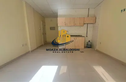 Apartment - Studio - 1 Bathroom for rent in Muwaileh 3 Building - Muwaileh - Sharjah