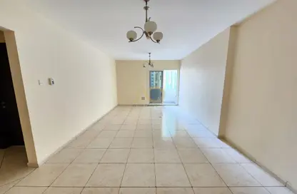 Apartment - 1 Bedroom - 2 Bathrooms for rent in Al Hafeet Tower 6 - Al Nahda - Sharjah